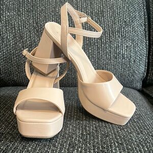 a new day Women's Platform Shoes - Nude